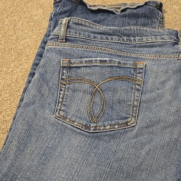 Paris Blues Jeans Womens Size 17 Light Blue Distressed Flare Leg - Picture 14 of 14